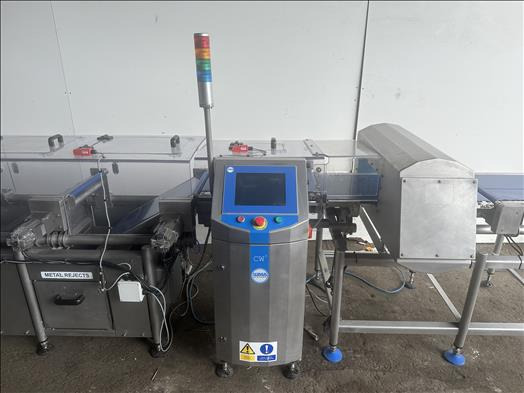 Loma IQ3 Metal detector checkweigher - Food processing equipment: picture 3 Loma IQ3 Metal detector checkweigher - Food processing equipment: picture 3