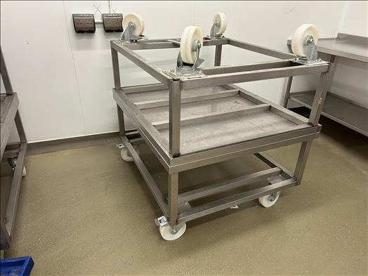 NNP IBC trolleys - Food processing equipment: picture 2 NNP IBC trolleys - Food processing equipment: picture 2