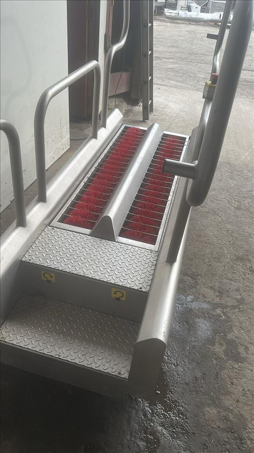 Syspal Boot scrubber - Food processing equipment: picture 4 Syspal Boot scrubber - Food processing equipment: picture 4