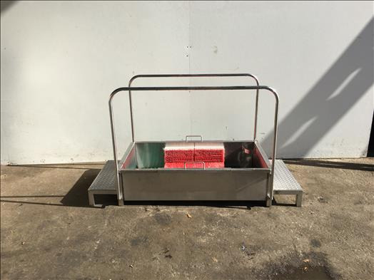 Syspal Stainless boot wash station - Food processing equipment: picture 1 Syspal Stainless boot wash station - Food processing equipment: picture 1