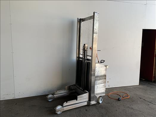 Syspal Tote bin lifter - Food processing equipment: picture 2 Syspal Tote bin lifter - Food processing equipment: picture 2