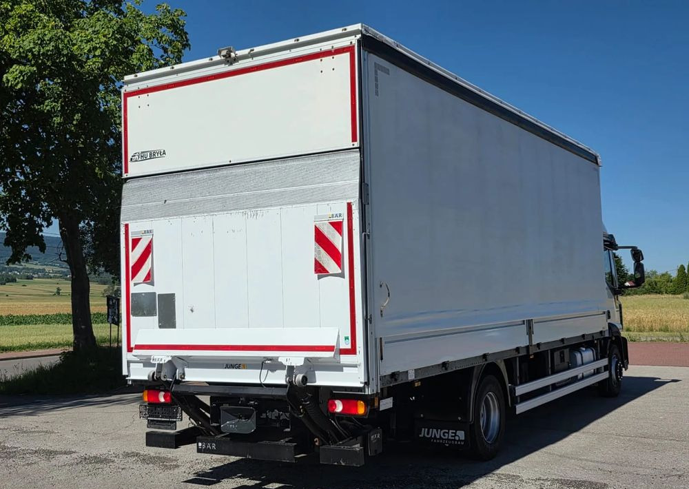 Iveco EUROCARGO 160E320/FIRANKA/WINDA/AUTOMAT/NISKI PRZEBIEG/E6/SPROWADZONY/PIERWSZY WŁAŚCICIEL - Curtain side truck: picture 4 Iveco EUROCARGO 160E320/FIRANKA/WINDA/AUTOMAT/NISKI PRZEBIEG/E6/SPROWADZONY/PIERWSZY WŁAŚCICIEL - Curtain side truck: picture 4