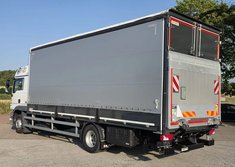 MAN TGM 15.290 / BURTO-FIRANKA / CAŁY NA PODUSZKACH /KLIMA POSTOJOWA / 2018R /  NISKI PRZEBIEG / 18 PALET / E6 / JAK NOWY / WINDA / - Curtain side truck: picture 4 MAN TGM 15.290 / BURTO-FIRANKA / CAŁY NA PODUSZKACH /KLIMA POSTOJOWA / 2018R /  NISKI PRZEBIEG / 18 PALET / E6 / JAK NOWY / WINDA / - Curtain side truck: picture 4