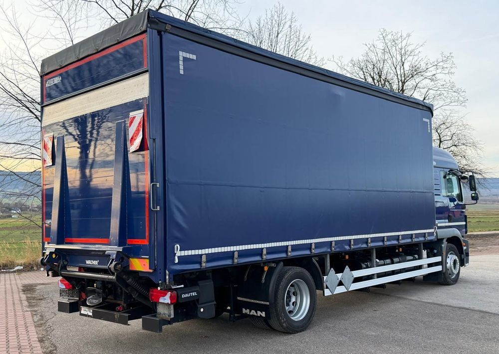 MAN TGM 18.340 / FIRANKA / SPROWADZONY / 9100 ŁADOWNOŚĆ / 18 PALET / E6 / WINDA / - Curtain side truck: picture 4 MAN TGM 18.340 / FIRANKA / SPROWADZONY / 9100 ŁADOWNOŚĆ / 18 PALET / E6 / WINDA / - Curtain side truck: picture 4