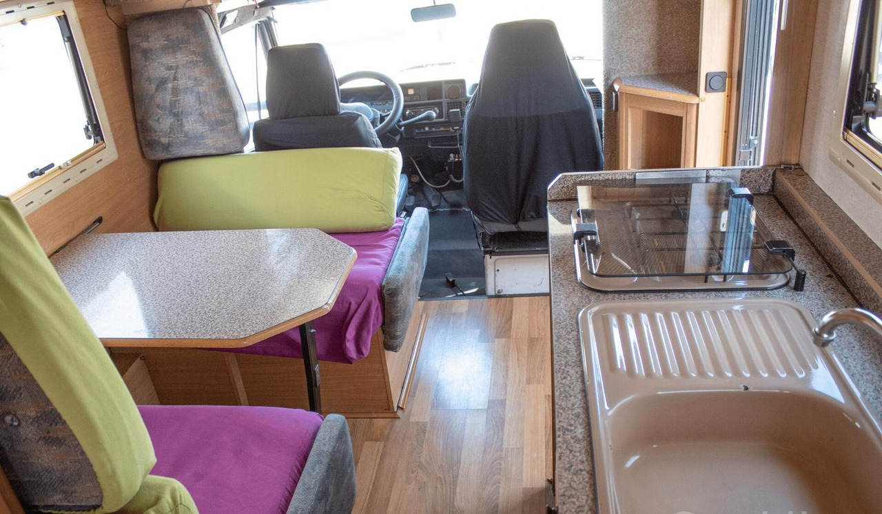 Adria 610 - Alcove motorhome: picture 4 Adria 610 - Alcove motorhome: picture 4