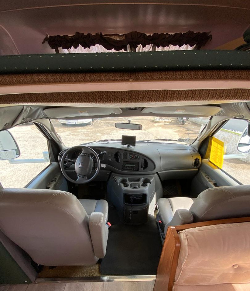 Coachmen freelander mm2920ds - Alcove motorhome: picture 5 Coachmen freelander mm2920ds - Alcove motorhome: picture 5