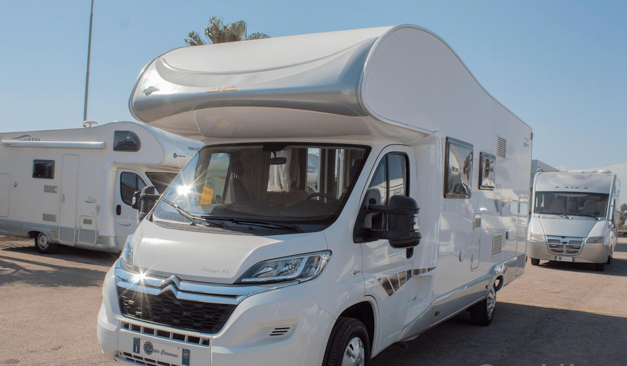 Giottiline lounge 45 - Alcove motorhome: picture 3 Giottiline lounge 45 - Alcove motorhome: picture 3