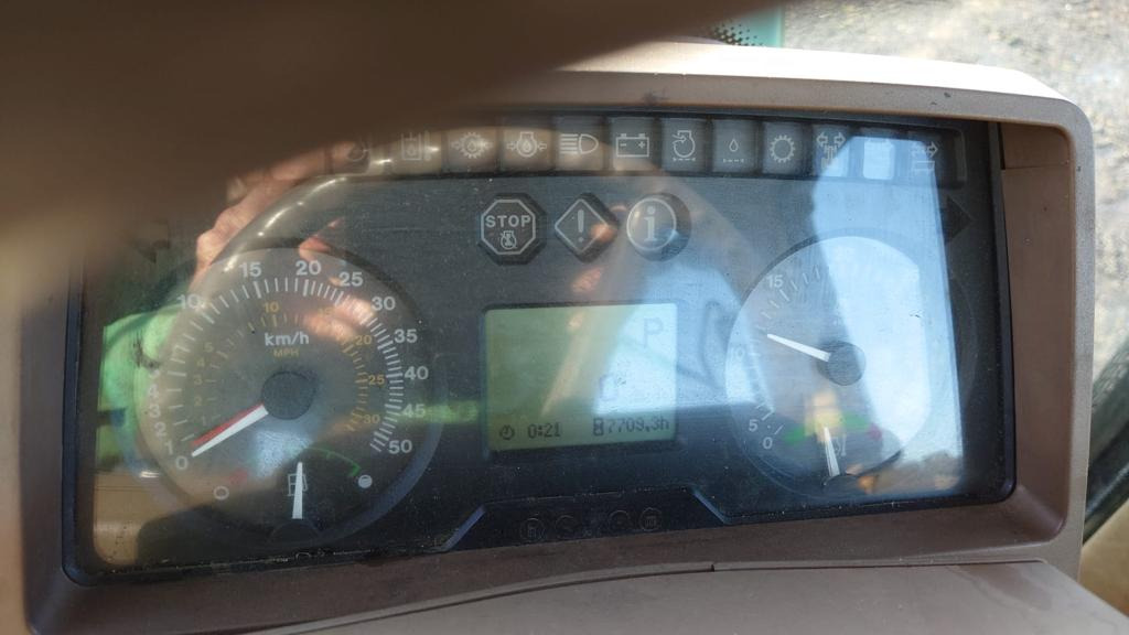 Agricultural machinery JOHN DEERE 6520: picture 13