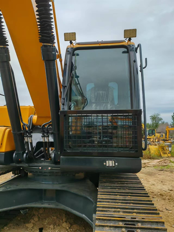 Hyundai Hyundai 220 LC-9 S - Crawler excavator: picture 5 Hyundai Hyundai 220 LC-9 S - Crawler excavator: picture 5