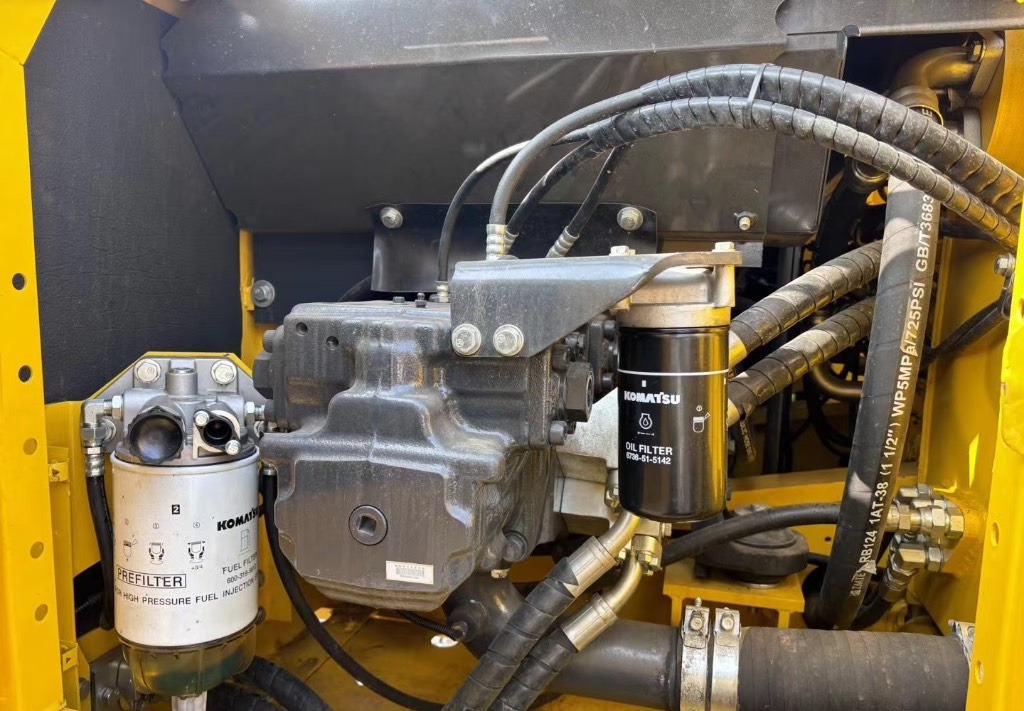 Komatsu PC 210 LC-8 - Crawler excavator: picture 4 Komatsu PC 210 LC-8 - Crawler excavator: picture 4