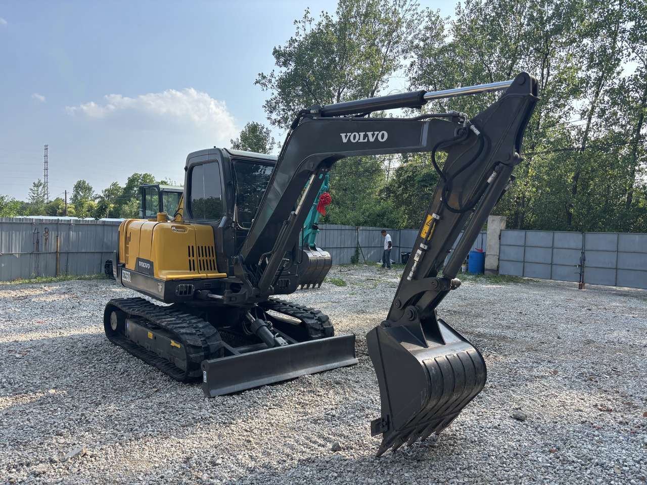 Mini excavator Volvo EC55D Rubber track: picture 7