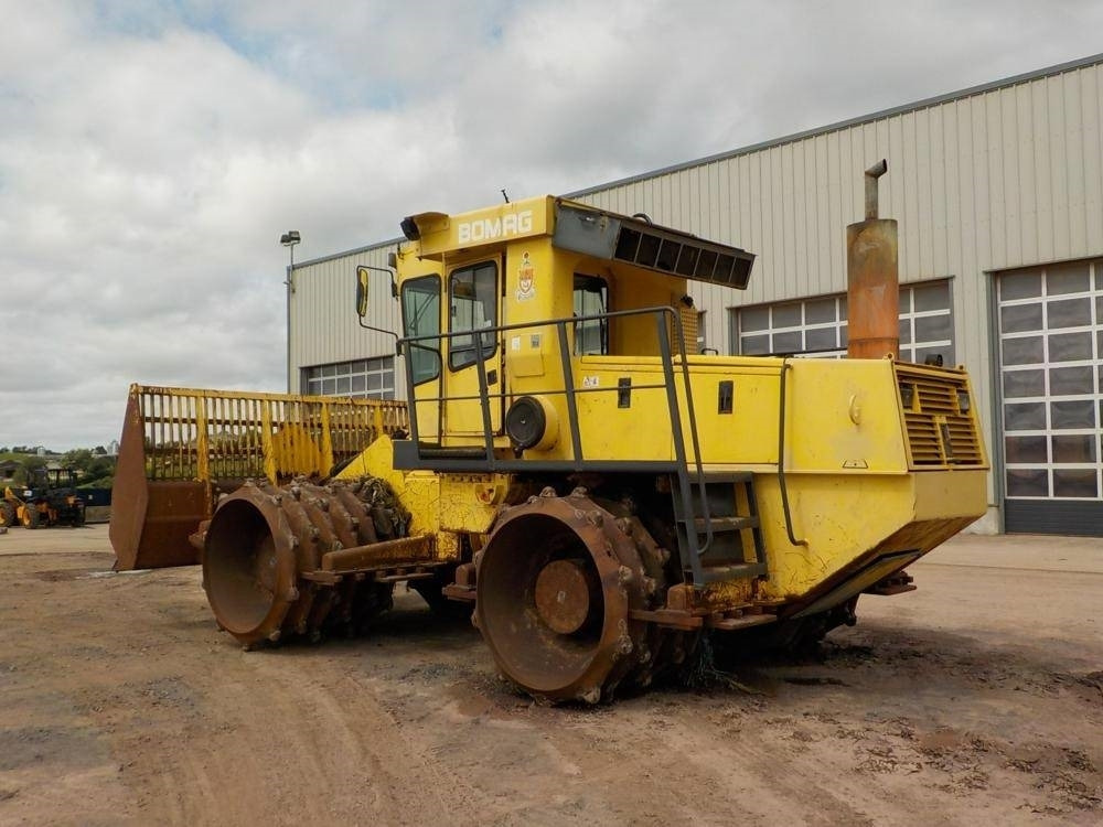 Bomag BC 671 RB - Compactor: picture 2 Bomag BC 671 RB - Compactor: picture 2