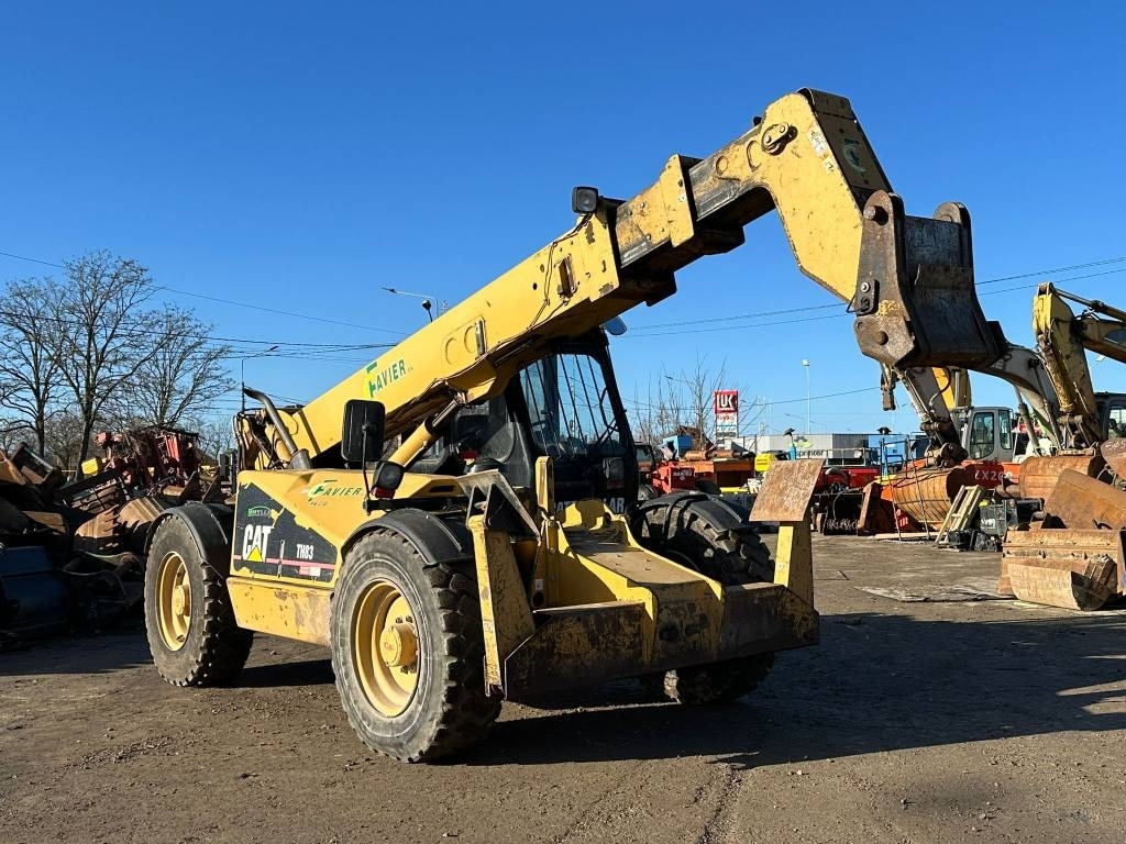 CAT TH 83 - Telescopic handler: picture 5 CAT TH 83 - Telescopic handler: picture 5