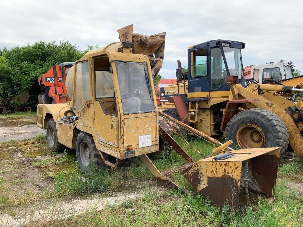 Carmix 9 - Cement mixer: picture 1 Carmix 9 - Cement mixer: picture 1