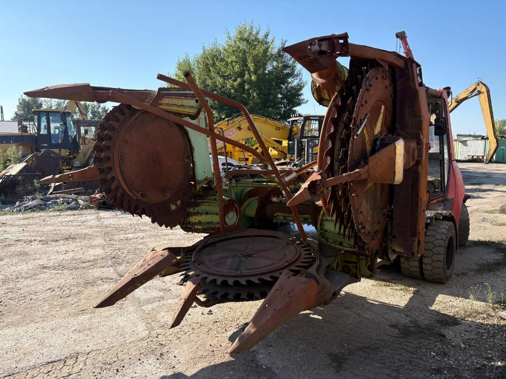 Claas RU 450 - Forage harvester: picture 2 Claas RU 450 - Forage harvester: picture 2