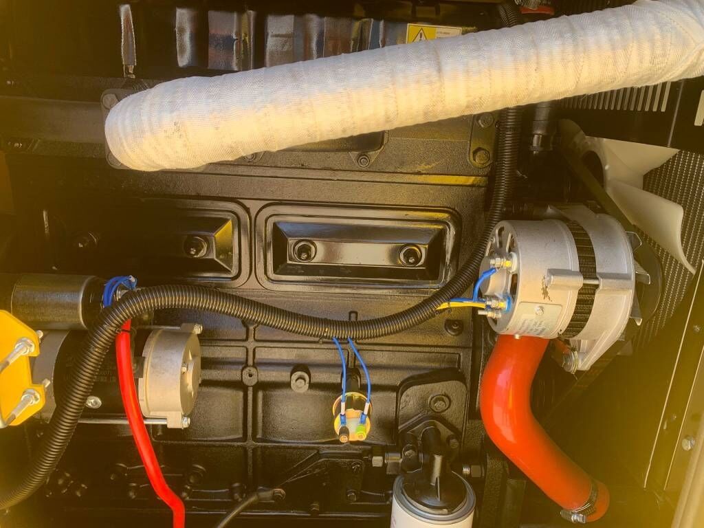 Compal VG-R30 Compal VG-R30 - Generator set: picture 5 Compal VG-R30 Compal VG-R30 - Generator set: picture 5