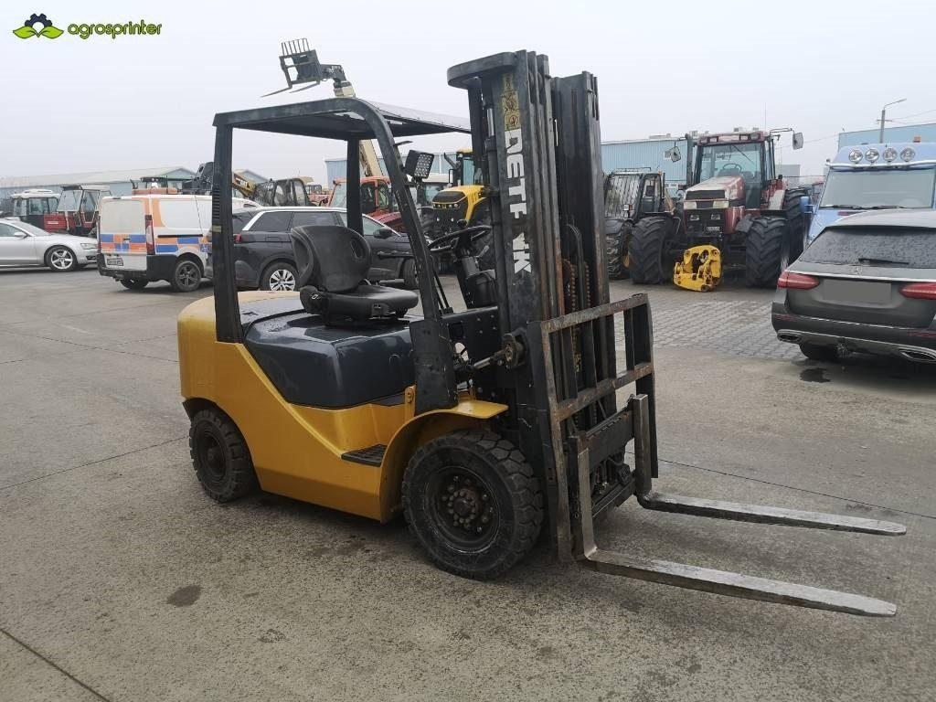 DETANK D25 - Diesel forklift: picture 2 DETANK D25 - Diesel forklift: picture 2