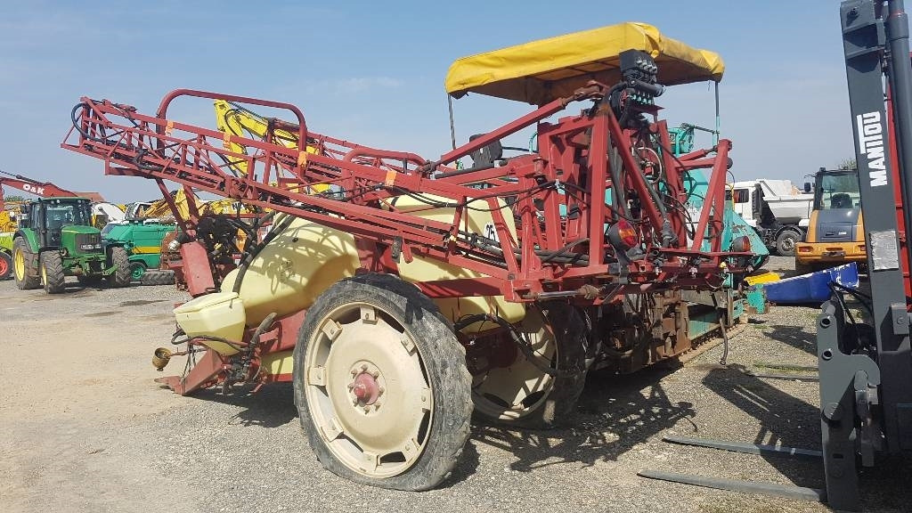 Hardi Commander 2200 - Trailed sprayer: picture 2 Hardi Commander 2200 - Trailed sprayer: picture 2