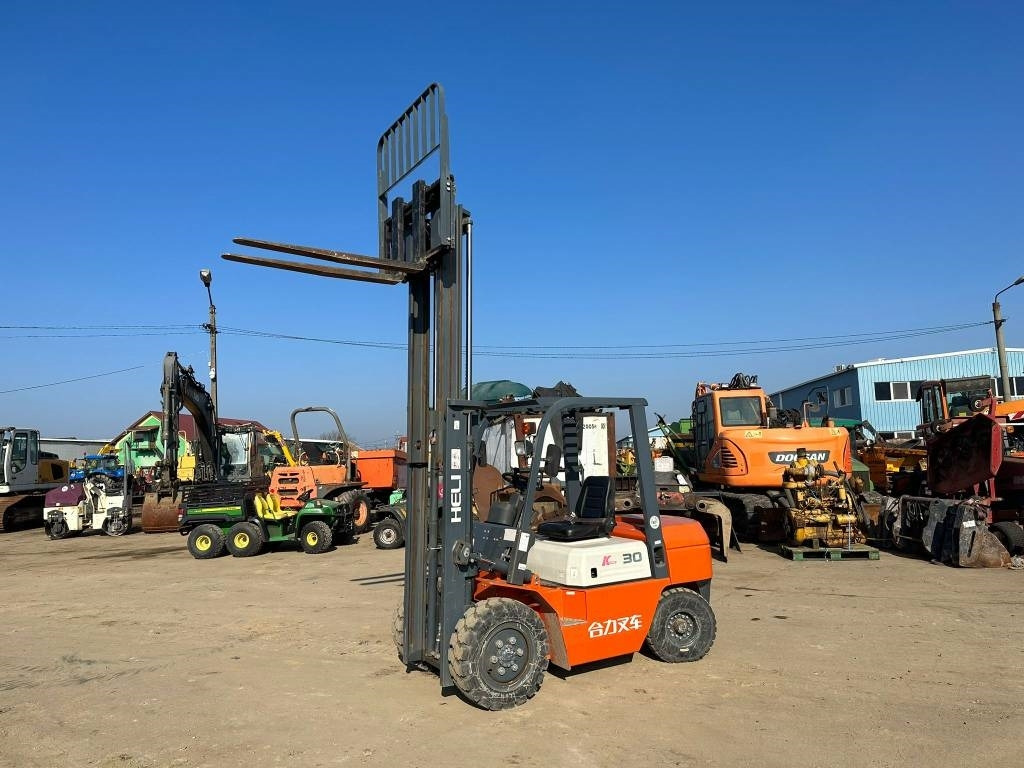 Heli CPD 30 - Diesel forklift: picture 5 Heli CPD 30 - Diesel forklift: picture 5