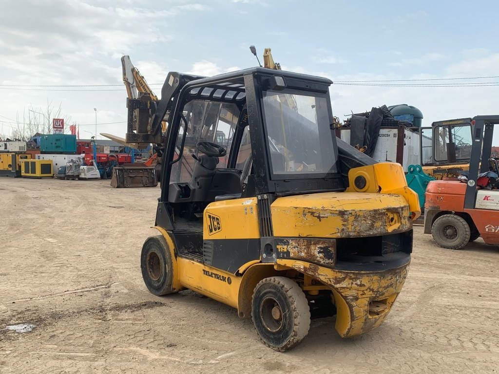 JCB TLT 30 D - Telescopic handler: picture 3 JCB TLT 30 D - Telescopic handler: picture 3