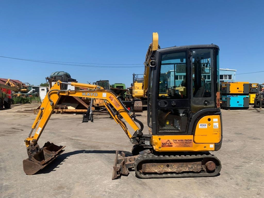 Kato 19VXE - Mini excavator: picture 2 Kato 19VXE - Mini excavator: picture 2