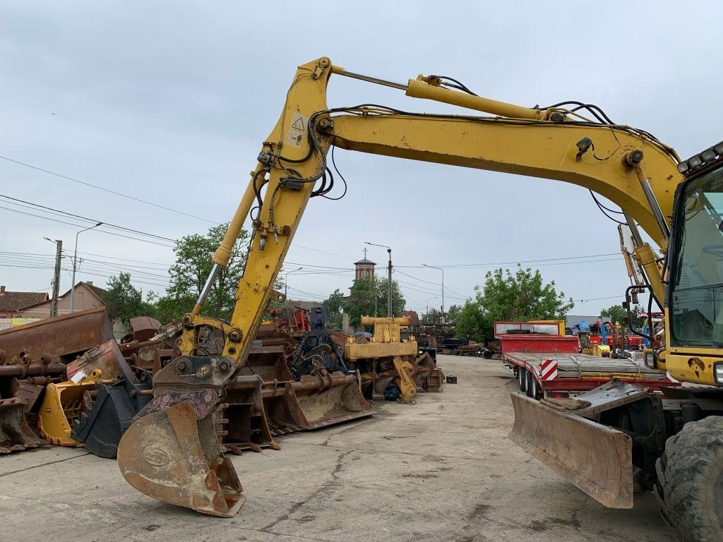 Komatsu PW 140-7 - Wheel excavator: picture 4 Komatsu PW 140-7 - Wheel excavator: picture 4