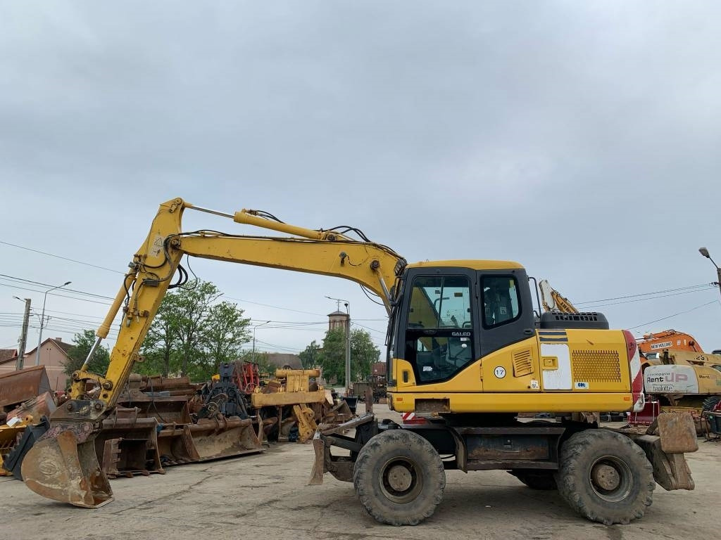 Komatsu PW 140-7 - Wheel excavator: picture 2 Komatsu PW 140-7 - Wheel excavator: picture 2