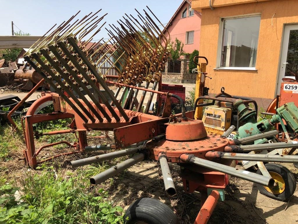 Krone Vario KS - Tedder/ Rake: picture 2 Krone Vario KS - Tedder/ Rake: picture 2