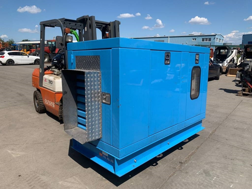 Leroy Somer LSA42.3L9 - Generator set: picture 2 Leroy Somer LSA42.3L9 - Generator set: picture 2