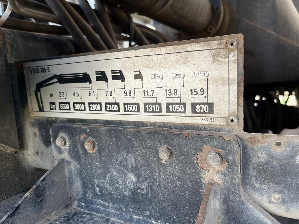 MAN LE 18.280 - Crane truck: picture 5 MAN LE 18.280 - Crane truck: picture 5