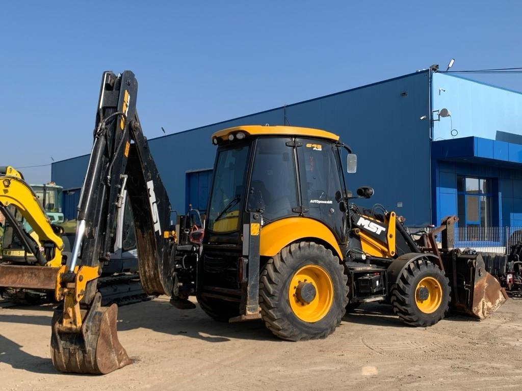 MST 642 Plus - Backhoe loader: picture 3 MST 642 Plus - Backhoe loader: picture 3