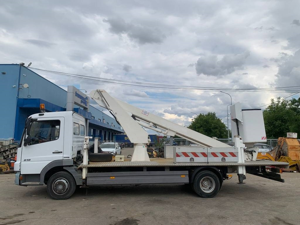 Mercedes-Benz Atego 818 - Truck mounted aerial platform: picture 2 Mercedes-Benz Atego 818 - Truck mounted aerial platform: picture 2