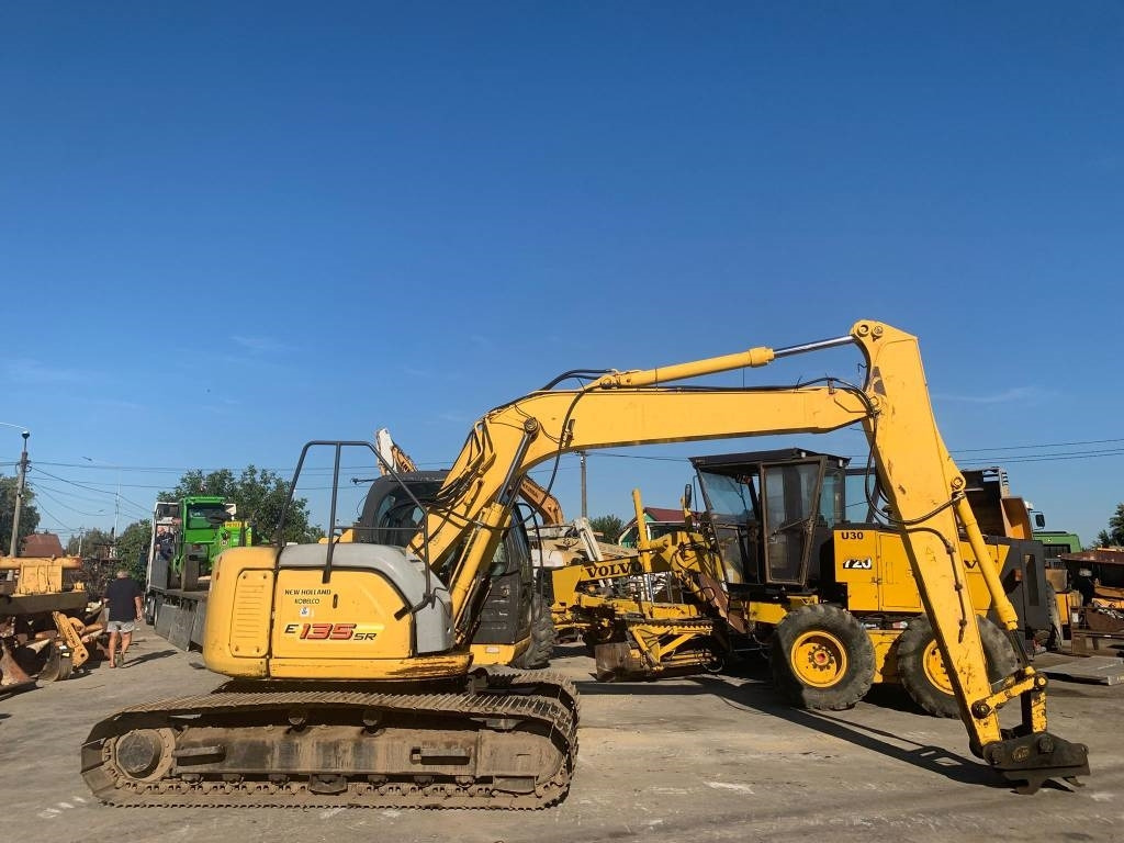New Holland E 135 SR - Crawler excavator: picture 2 New Holland E 135 SR - Crawler excavator: picture 2