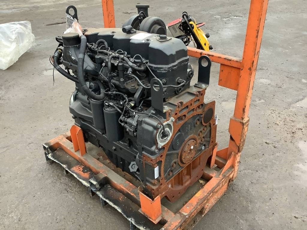 New Holland F4DE9687J*J100 - Engine for Construction machinery: picture 4 New Holland F4DE9687J*J100 - Engine for Construction machinery: picture 4