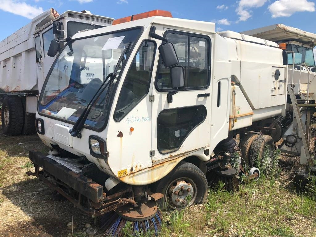 Scarab Minor VM - Road sweeper: picture 2 Scarab Minor VM - Road sweeper: picture 2