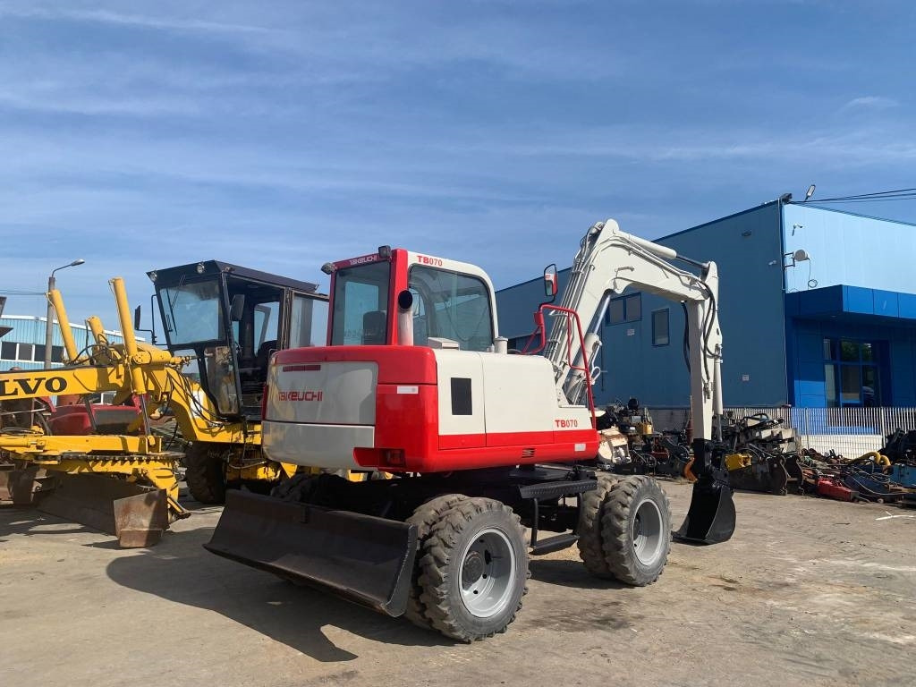 Takeuchi TB070W  - Wheel excavator: picture 4 Takeuchi TB070W  - Wheel excavator: picture 4