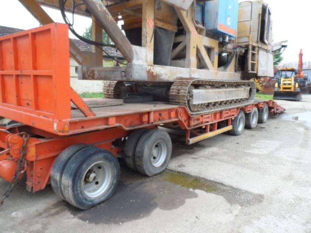 UMM RJ 40 - Low loader semi-trailer: picture 5 UMM RJ 40 - Low loader semi-trailer: picture 5