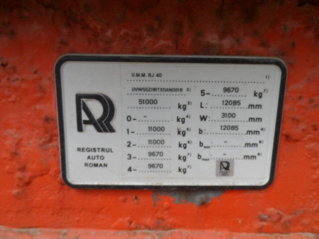 UMM RJ 40 - Low loader semi-trailer: picture 3 UMM RJ 40 - Low loader semi-trailer: picture 3