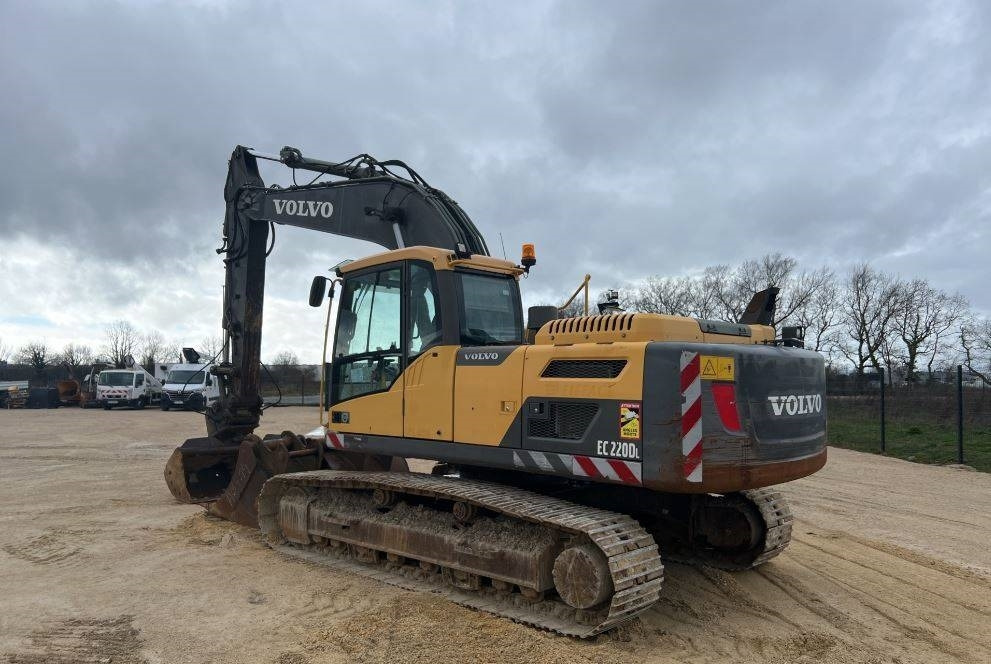 Volvo EC 220 DL - Crawler excavator: picture 2 Volvo EC 220 DL - Crawler excavator: picture 2