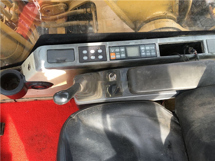 Caterpillar 320CL - Crawler excavator: picture 4 Caterpillar 320CL - Crawler excavator: picture 4