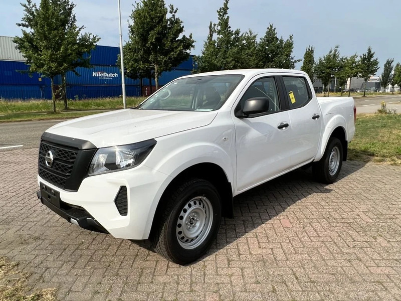 Nissan Navara 4x4 - 22 UNITS - 2.5 D Double Cab - XE - EURO 2 - NEW!! READY FOR WORK!!! - Pickup truck, Crew cab van: picture 1 Nissan Navara 4x4 - 22 UNITS - 2.5 D Double Cab - XE - EURO 2 - NEW!! READY FOR WORK!!! - Pickup truck, Crew cab van: picture 1