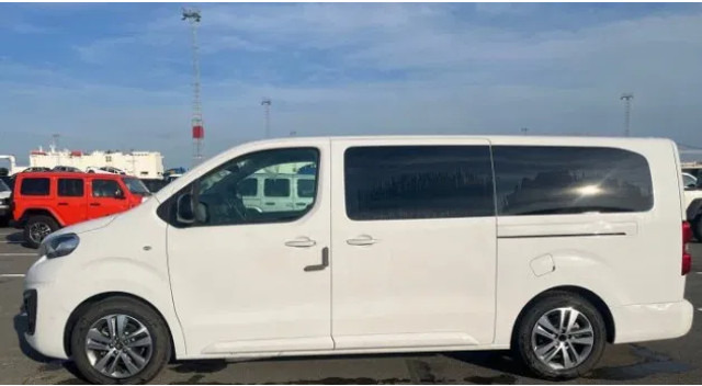Peugeot Traveller VIP Business Lounge L3 FWD 2.0D A/T - 150hp - 8 seater - Minibus, People carrier: picture 2 Peugeot Traveller VIP Business Lounge L3 FWD 2.0D A/T - 150hp - 8 seater - Minibus, People carrier: picture 2