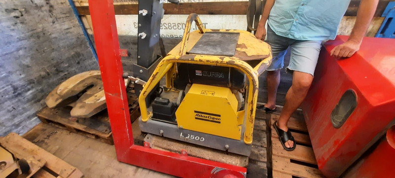 Atlas-Copco Rüttelplatte LJ500 - Plate compactor: picture 1 Atlas-Copco Rüttelplatte LJ500 - Plate compactor: picture 1