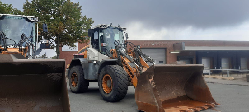 Liebherr L542 1-Hand Reifen:50% Deuschema - Wheel loader: picture 4 Liebherr L542 1-Hand Reifen:50% Deuschema - Wheel loader: picture 4