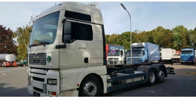 MAN 26.440 TGA BDF 6x2 German Truck - Cab chassis truck: picture 1 MAN 26.440 TGA BDF 6x2 German Truck - Cab chassis truck: picture 1