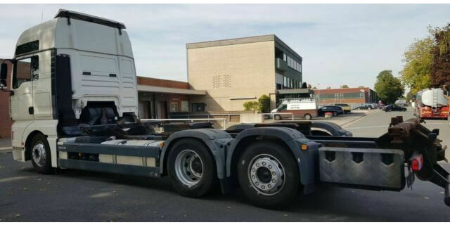 MAN 26.440 TGA BDF 6x2 German Truck - Cab chassis truck: picture 4 MAN 26.440 TGA BDF 6x2 German Truck - Cab chassis truck: picture 4