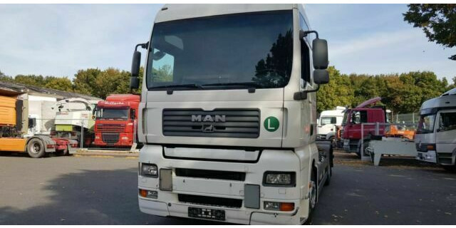 MAN 26.440 TGA BDF 6x2 German Truck - Cab chassis truck: picture 2 MAN 26.440 TGA BDF 6x2 German Truck - Cab chassis truck: picture 2