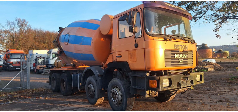 MAN F14 - Concrete mixer truck: picture 5 MAN F14 - Concrete mixer truck: picture 5