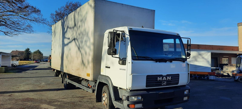 MAN L2000 - Box truck: picture 3 MAN L2000 - Box truck: picture 3