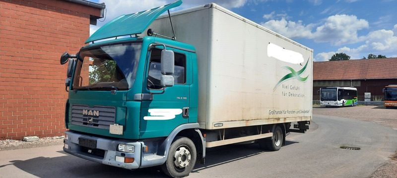 MAN TGL 8.180 Koffer - Box truck: picture 2 MAN TGL 8.180 Koffer - Box truck: picture 2